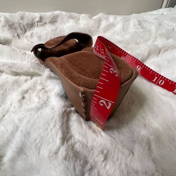 White Mt. Mountain Leather Sandal - Picture 8 of 9